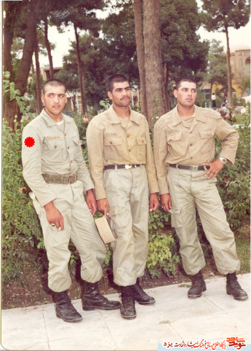 شهید محمدعلی معصوميان گل كاران به روایت تصویر شهید محمدعلی معصوميان گل كاران به روایت تصویر