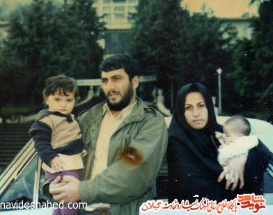 پرندهای عاشق که از کولاک به بانی بنوک پناه برد پرندهای عاشق که از کولاک به بانی بنوک پناه برد