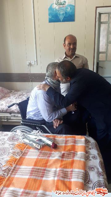 دیدار آزادگان یزدی با جانبازان نخاعی دیدار آزادگان یزدی با جانبازان نخاعی