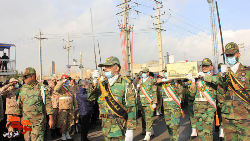 مردم قزوین به استقبال ۵ شهید گمنام و دفاع مقدس رفتند