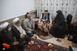 اخلاص شهدا الگوی مسئولان است