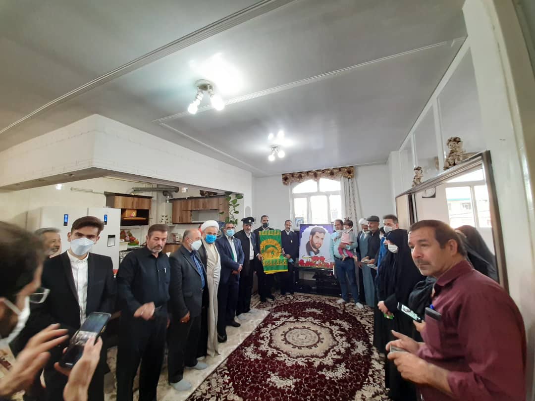 دیدار از خانواده شهید «الله وردی» با حضور خادمان رضوی