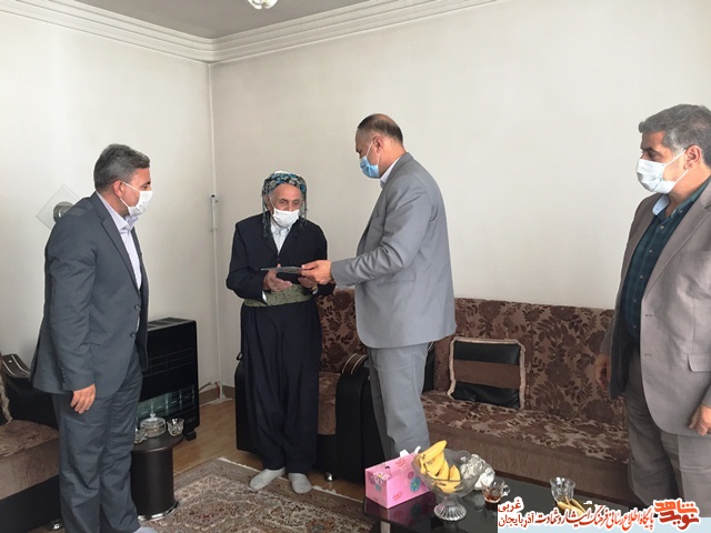 شهدا ثمره زندگی خود را در راه اعتلای اسلام، فدا کردند شهدا ثمره زندگی خود را در راه اعتلای اسلام، فدا کردند