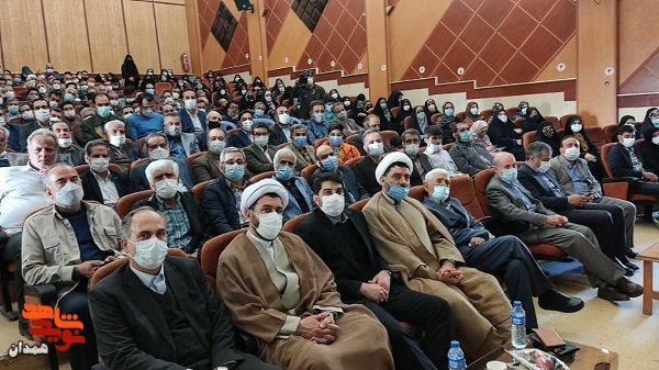 گزارش تصویری| رونمایی از کتاب «من رضا هستم»