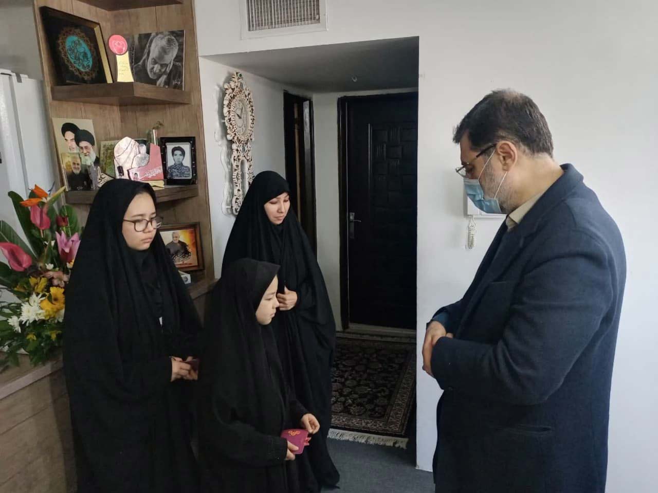 قاضی‌زاده هاشمی : فرزندان شهدا راه حسینی پدران خود را غیرتمندانه ادامه دهند