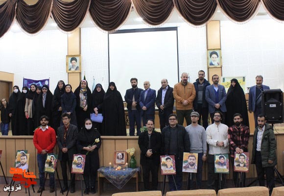 گزارش تصویری از برگزاری عصر شعر دانشجویی در قزوین