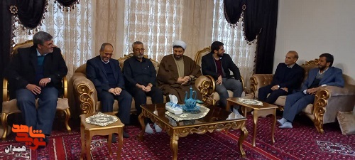مسئولان با خانواده شهید امنیت «علی نظری» دیدار کردند