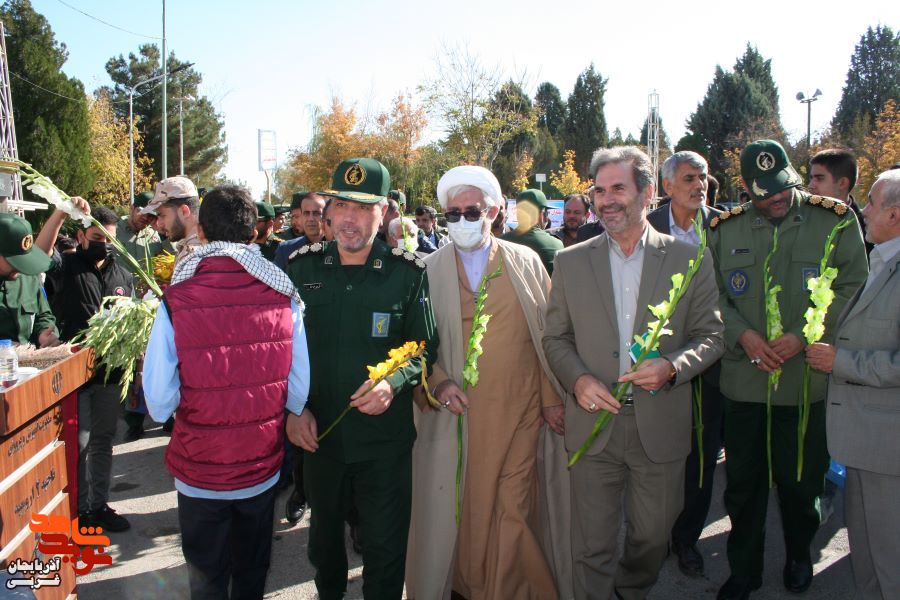 گزارش تصویری/ تجدید میثاق دانش آموزان با شهدای دانش آموز