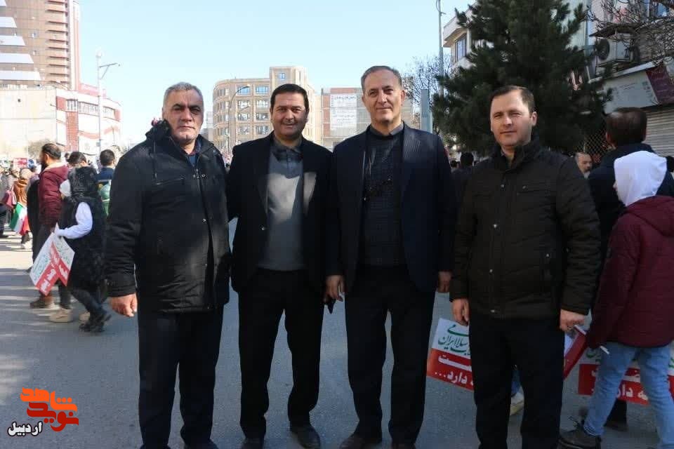راهپیمایی انقلابی کارکنان بنیاد شهید و امور ایثارگران استان اردبیل+ عکس
