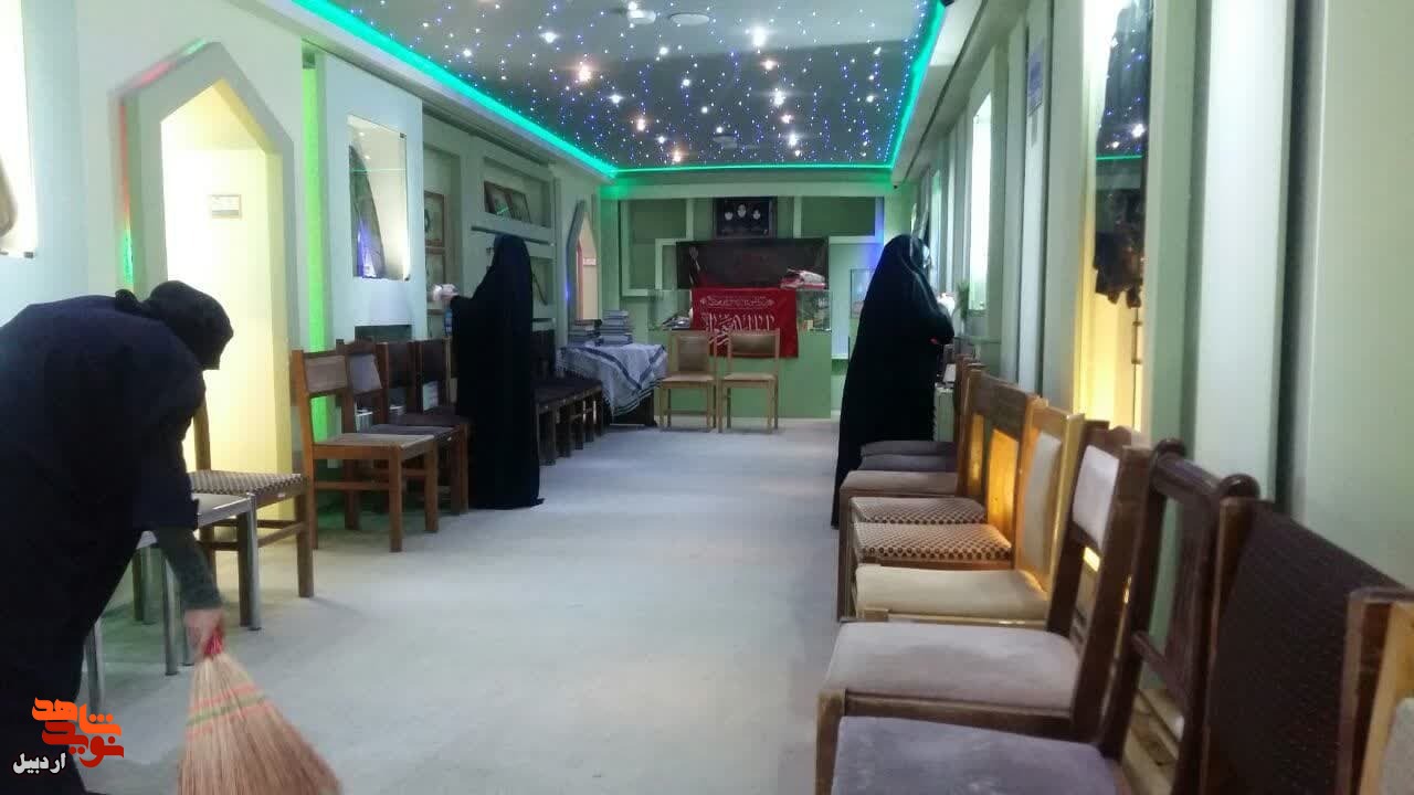 غبار روبی و عطر افشانی موزه شهدای اردبیل