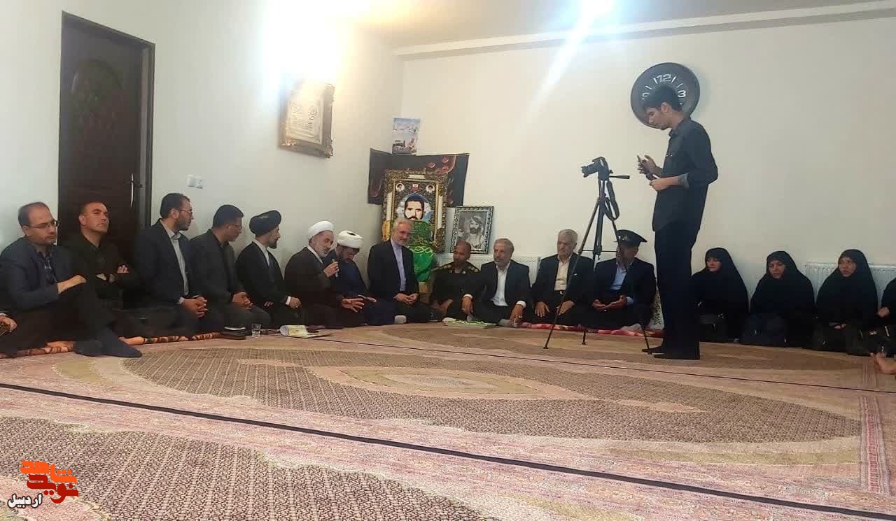 تجلیل از فرزندان شهید«صفر رجبی»+عکس