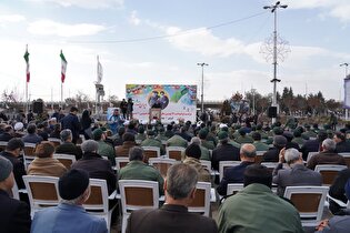 پیروزی انقلاب و تداوم آن در سایه رهبری حکیمانه...