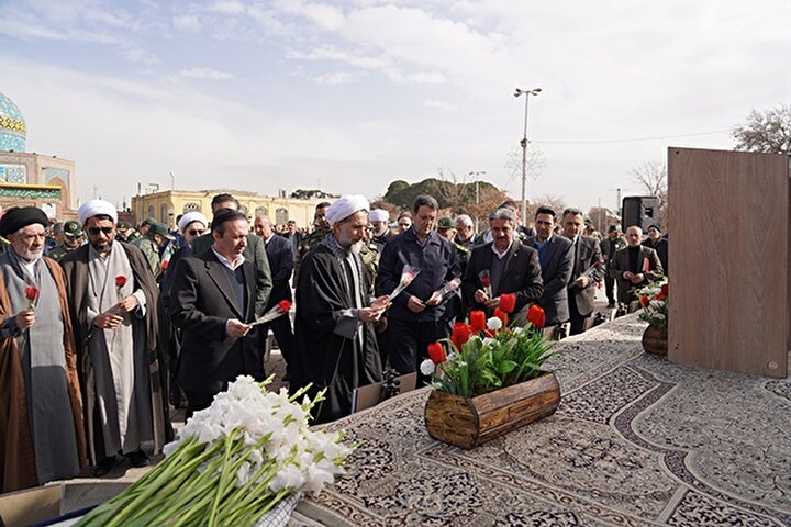گزارش تصویری | مراسم گرامیداشت سالروز ورود حضرت امام(ره) به میهن