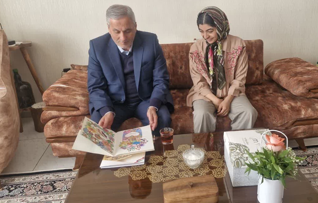 سلمانی دختران شهدای استان را مورد تکریم قرار داد