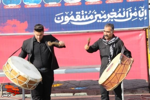 وداع با قهرمانان جاوید