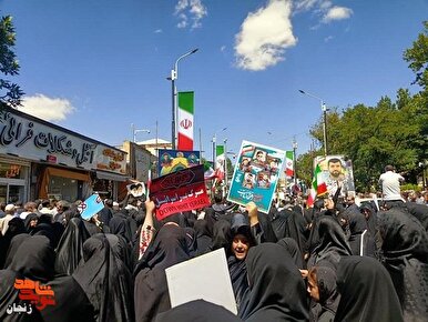 مراسم تشییع پیکر شهدای مدافع وطن زنجان برگزار شد