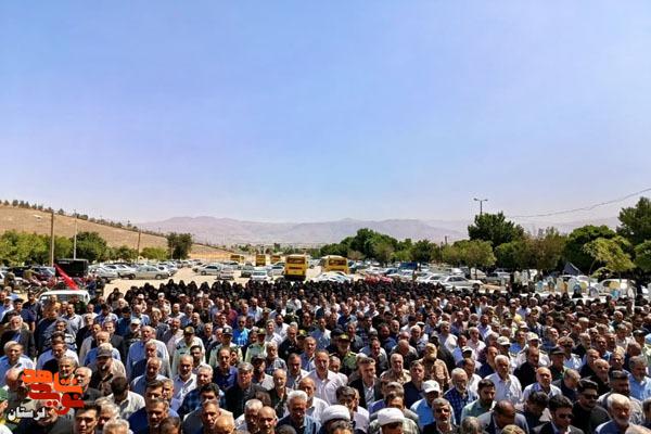 پیکر شهید «رضا لشنی زند» در دورود به خاک سپرده شد
