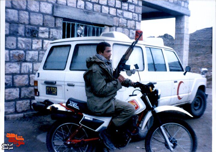 آلبوم تصاویر به یادگار مانده از شهید «مرتضی گنج‌پور بناب»