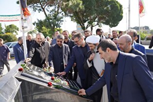 مسئولان قضایی استان قزوین به مقام شهدا ادای احترام...