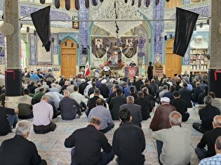 مراسم یادبود رهبر شهید در بوئین‌زهرا برگزار شد