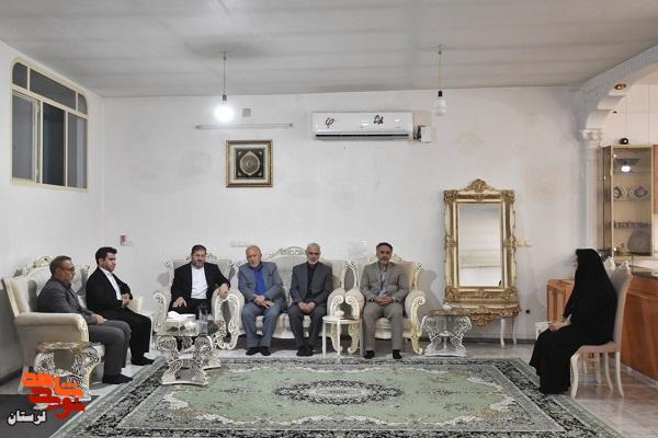 دیدار مدیرکل بنیاد شهید و امور ایثارگران لرستان با خانواده شهید والامقام«حسین بیرانوند»
