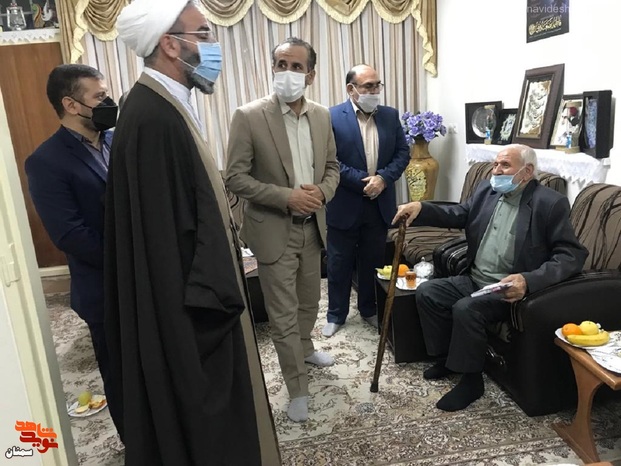 دیدار نماینده ولی فقیه در استان سمنان و رئیس بنیاد شهید شهرستان سمنان با خانواده معزز شهیدان علومی - بیست و سوم آذرماه ۱۴۰۰ سمنان 