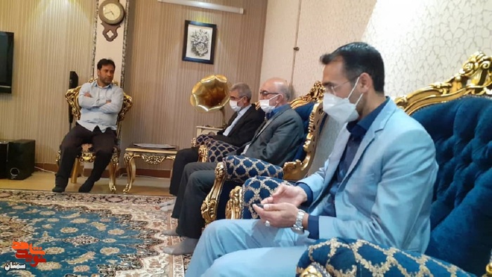 دیدار مسئولان با جانباز گرانقدر ۷۰ درصد حسن منصوریان در روز جانباز - شانزدهم اسفند ۱۴۰۰ شهرستان شاهرود