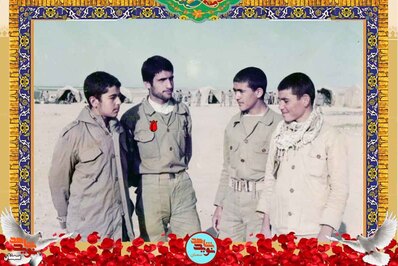 نفر دوم از چپ شهید مجتبی سبوحی